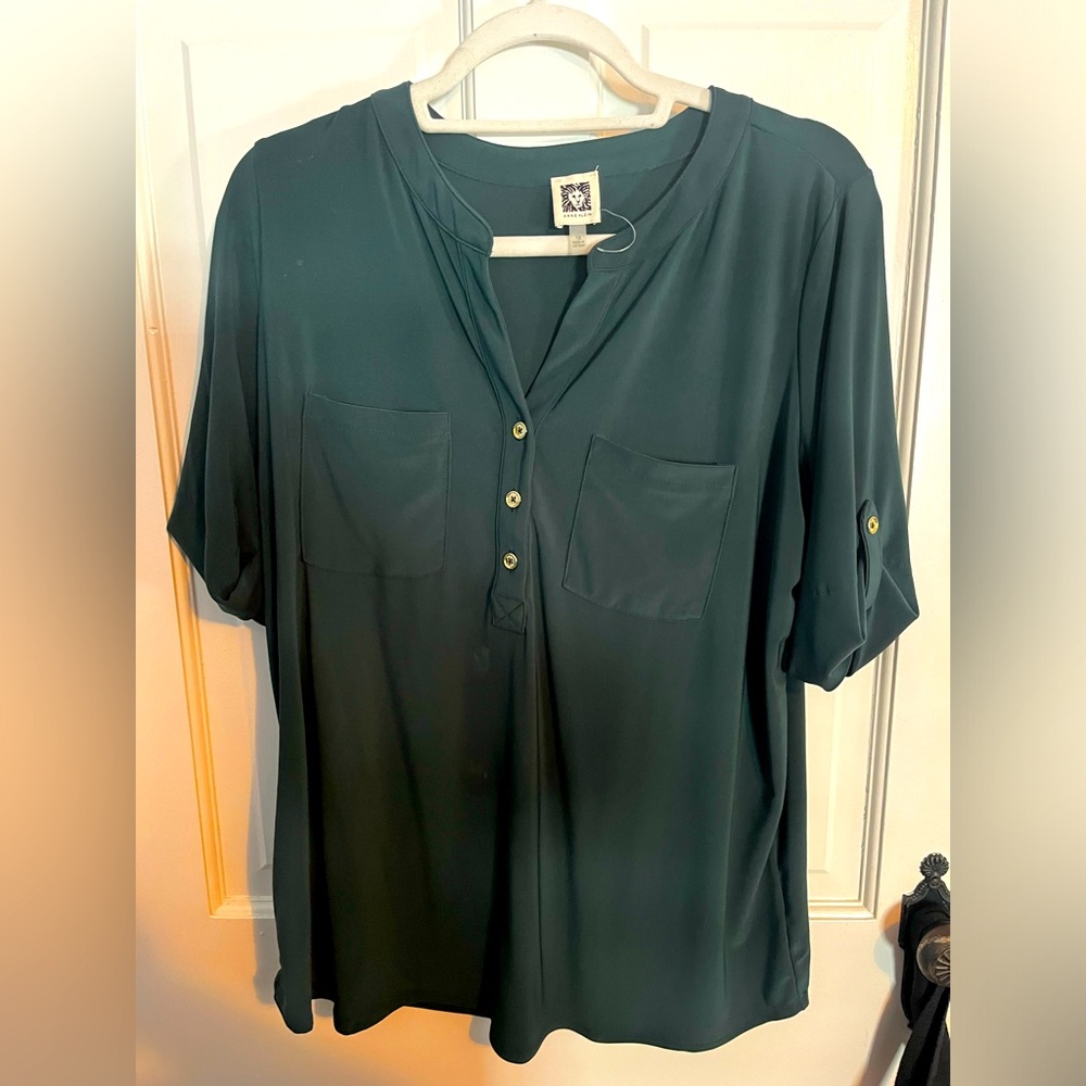 Cute flowy shirt 1 X